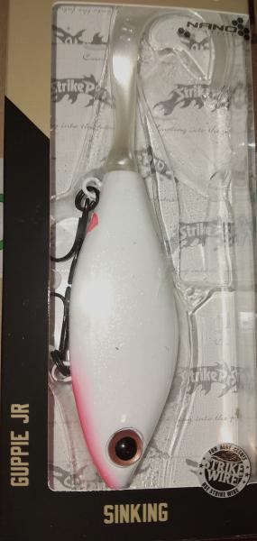 Strike pro, Guppie JR 11,5cm sinking, Gewefish Custom, Perlweiss  rote Kehle